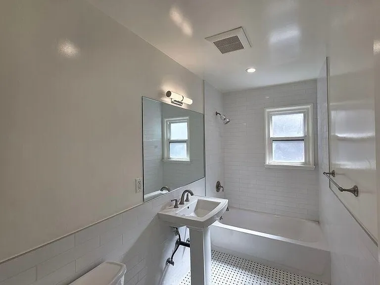 102 Gaviota Ave — Photo 8