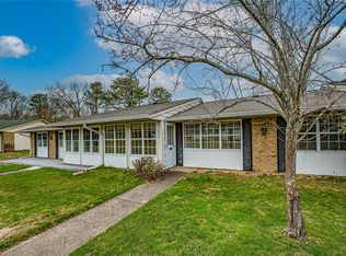 332 Woodbridge Dr UNIT B, Ridge, NY 11961