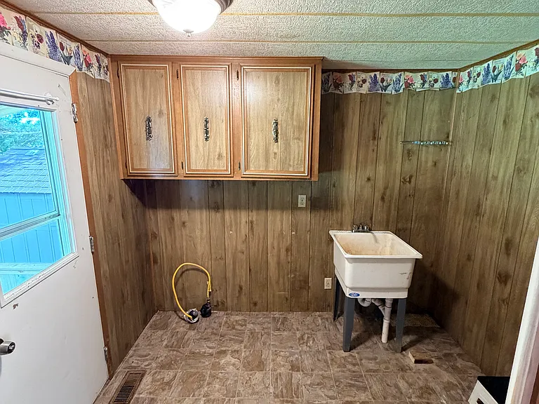 75090 Van Dyke Ave — Photo 12