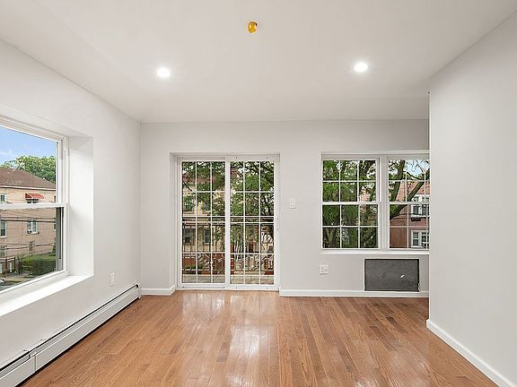 3rd image of 4135 De Reimer Ave #C