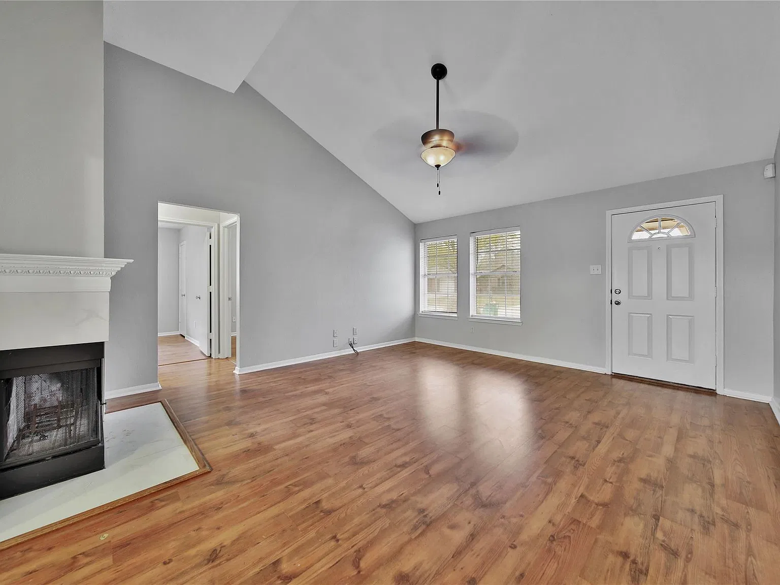 3 bed, 2.0 bath, 1519 sqft, $1,850 — Photo 3