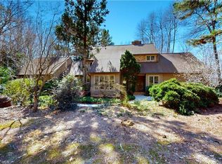 5205 Saddle Brook Rd, Oak Ridge, NC 27310