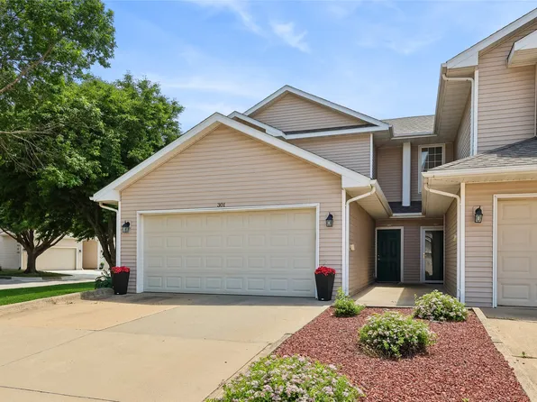 900 67th St Unit 301, West Des Moines, IA 50266