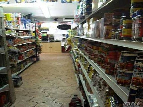 4th image of 1543 Myrtle Ave