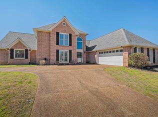 1879 Oak Springs Dr, Cordova, TN 38016