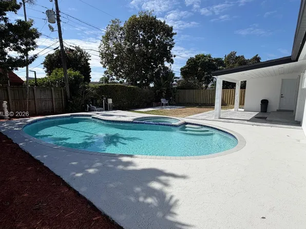 9620 SW 9th Ter, Miami, FL 33174