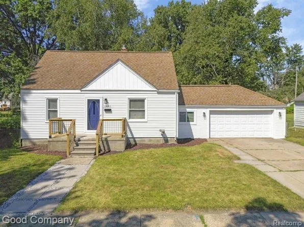 23161 Hill Ave, Warren, MI 48091