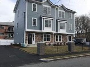 25 Broadway, Quincy, MA 02169