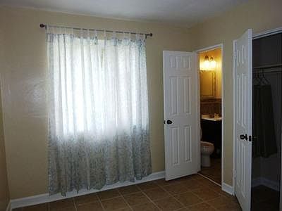 1st image of 1217 N 188th St