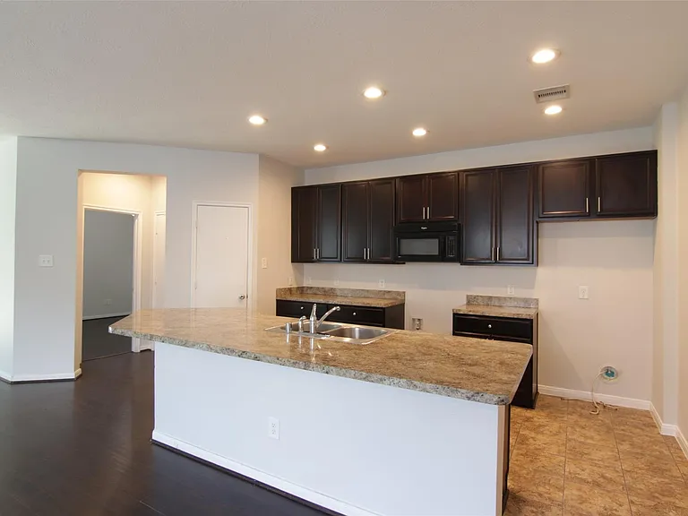 9431 Black Tooth Way — Photo 8