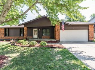 65 Oakridge West Dr, Saint Peters, MO 63376