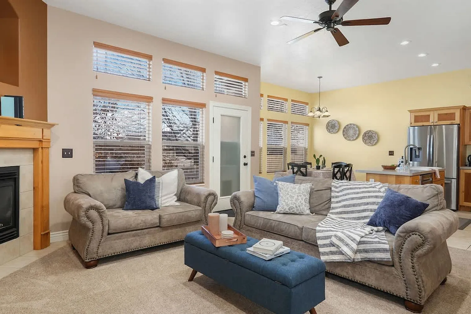 5 bed, 3.0 bath, 925 sqft, $6,752 — Photo 3