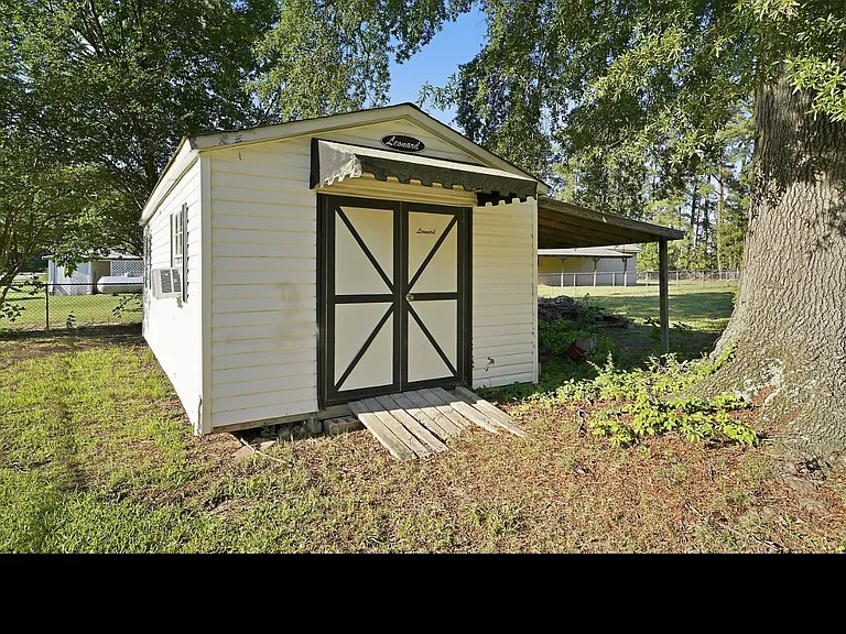 3915 Northern Hills Dr — Photo 19