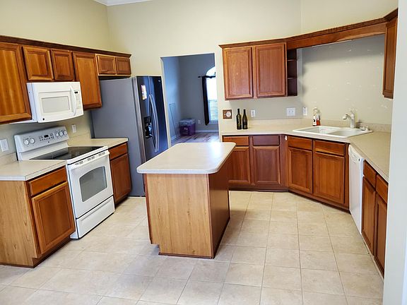 4th image of 1455 Longbranch Dr