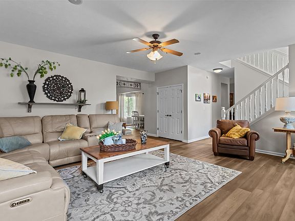 5th image of 3107 Crooked Stick Dr