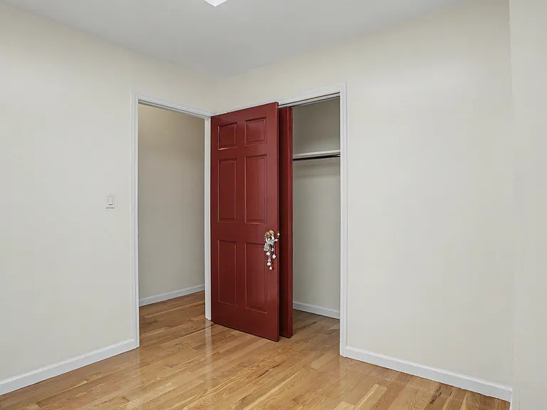 10310 92nd St #3 — Photo 10