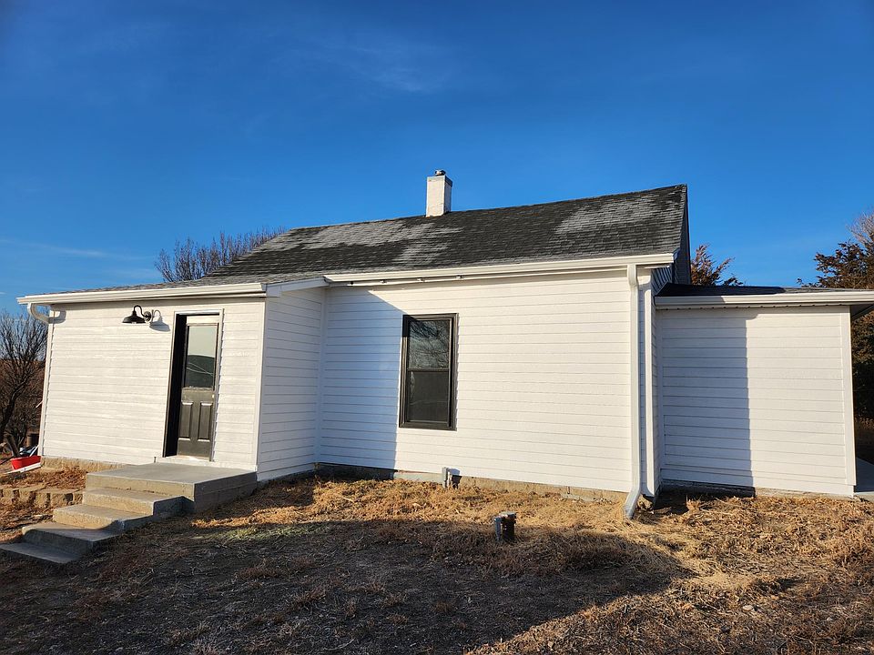 Country acreage