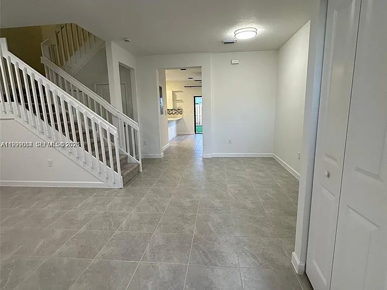 12868 SW 232nd Ter — Photo 7
