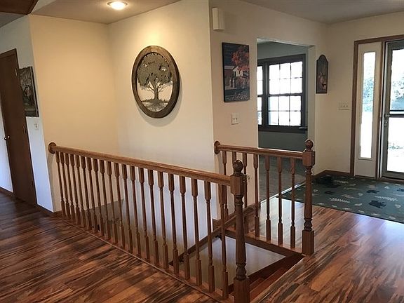3rd image of W10532 Elmwood Ln