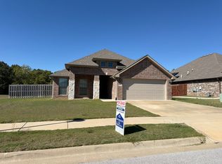 448 Fox Cir, Pea Ridge, AR 72751