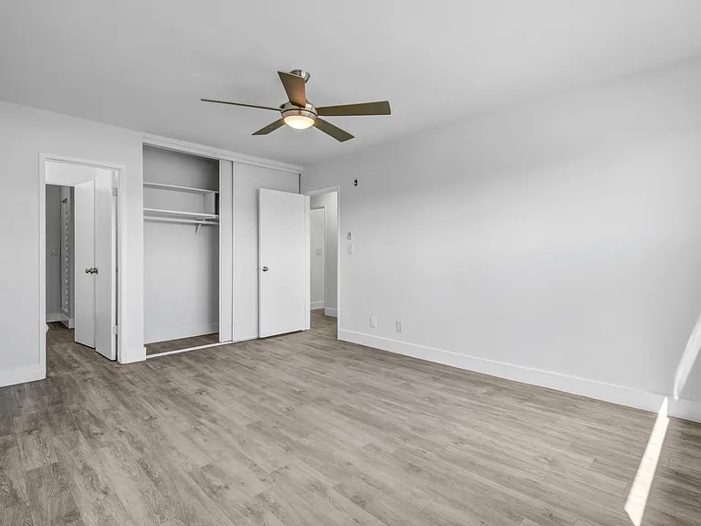 2233 S Ridgeley Dr #303 — Photo 16