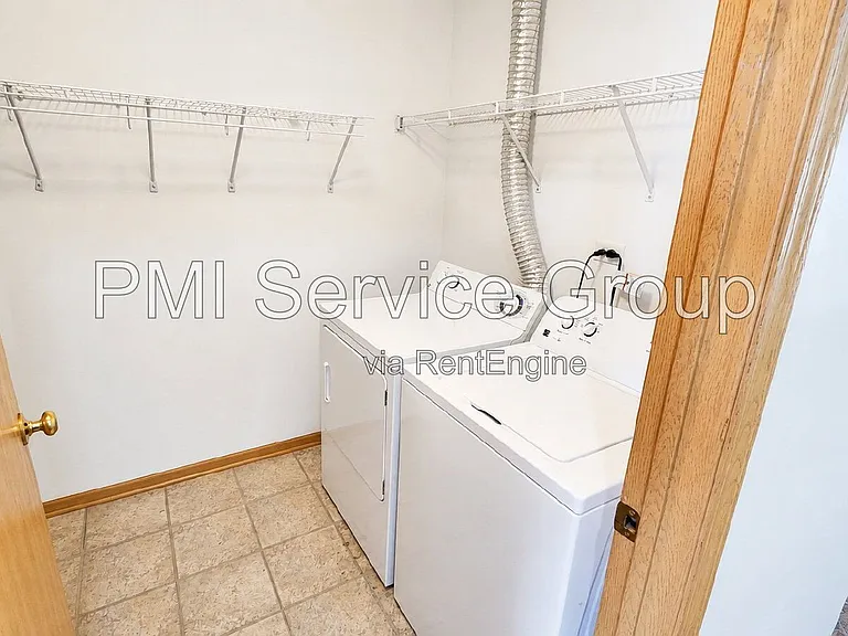 2255 Georgetown Cir — Photo 13