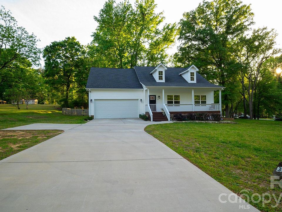 1st image of 3019 Hilton Rd
