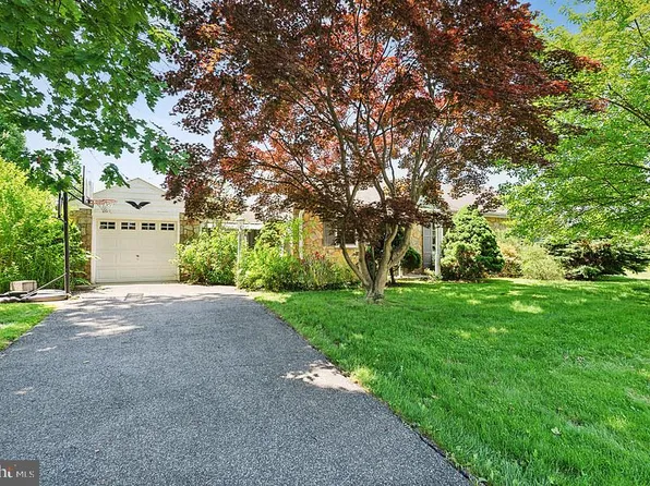 1950 Berkley Rd, Norristown, PA 19403