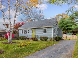 6 Stone Dr, South Portland, ME 04106