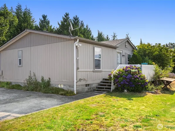 905 Carriage Ct #14, Sedro Woolley, WA 98284