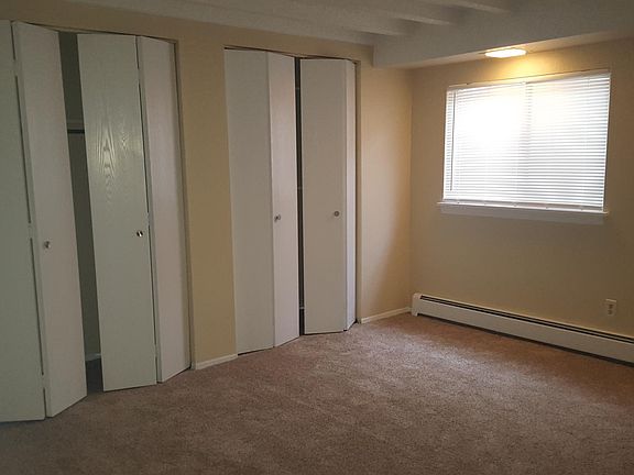 Master with 2 closets