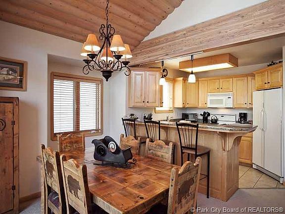 3rd image of 1083 Stonebridge Cir #14