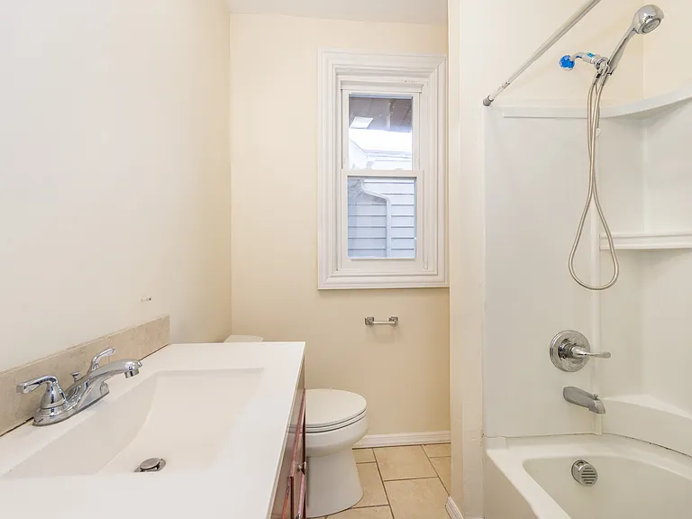1 Montrose St #2 — Photo 4