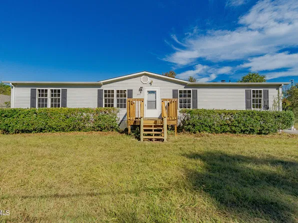 2211 Diana Ave, Kingsport, TN 37660
