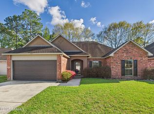 105 Rue Nuage, Carencro, LA 70520