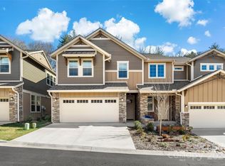 545 Sweet Birch Park Ln, Black Mountain, NC 28711