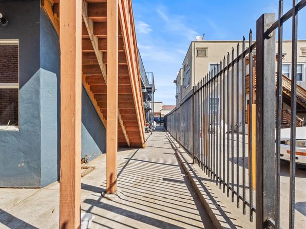 430 E Oak St, Stockton, CA 95202