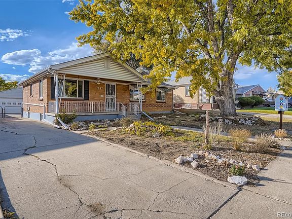 2nd image of 7687 Knox Ct