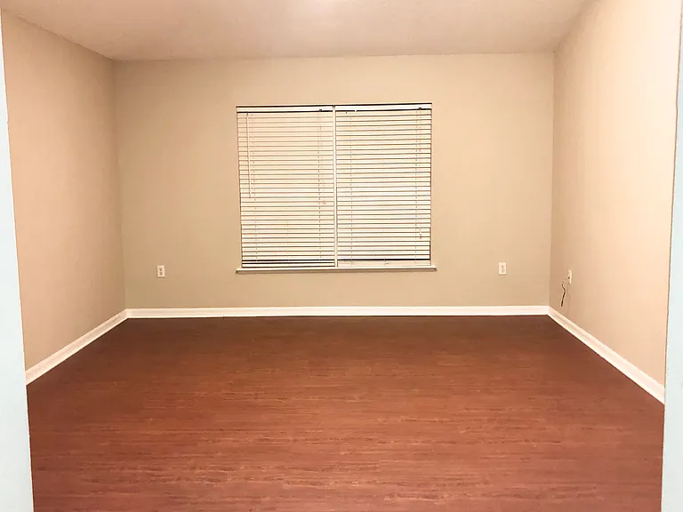 1253 Stonewater Cir — Photo 20