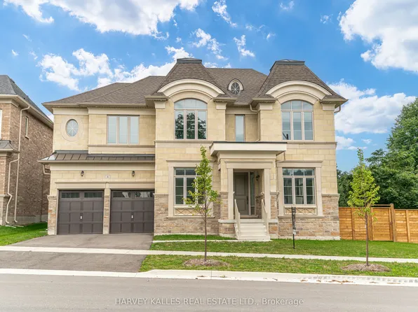 6 Dennis Reed Ct, Aurora, ON L4G 5Z1