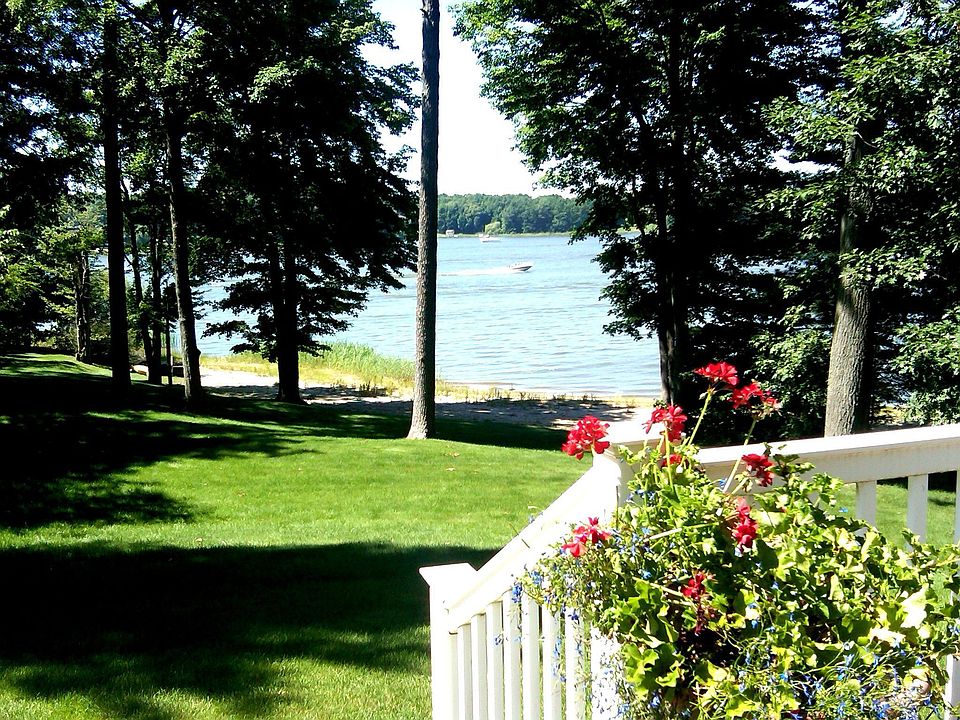 Bear Lake Frontage
