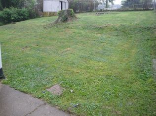 410 Lore St, Saint Albans, WV 25177