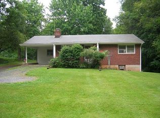 415 Winesap Rd, Madison Heights, VA 24572