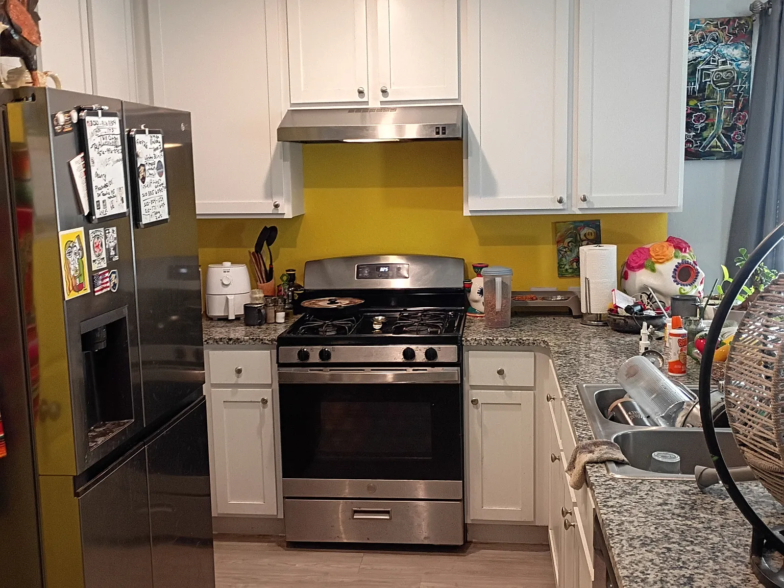 3 bed, 1244 sqft, $2,100 — Photo 1