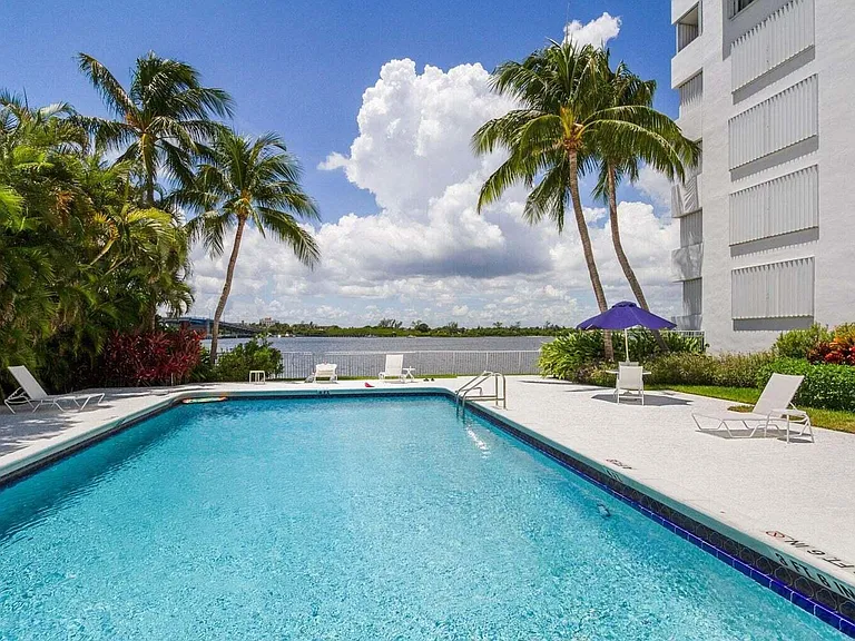 2860 S Ocean Blvd #516 — Photo 14
