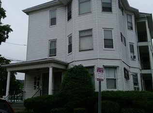 11 Capital St APT 2F, Pawtucket, RI 02860