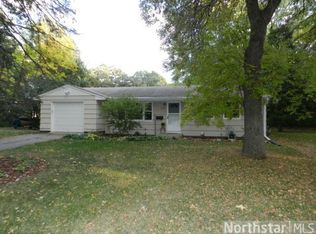 2638 Cedar Crest Rd E, Minnetonka, MN 55305