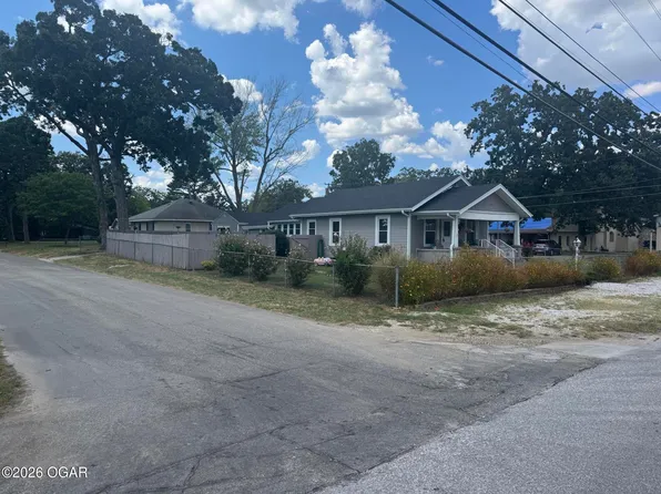 2102 N Florida Ave, Joplin, MO 64801