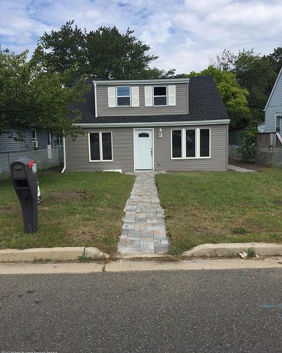1st image of 2024 Adams Ave