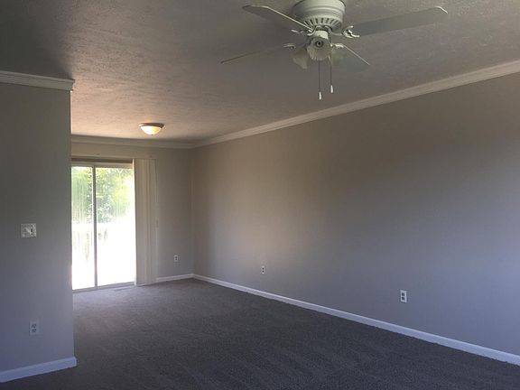 3rd image of 11839 Hitchcock Dr